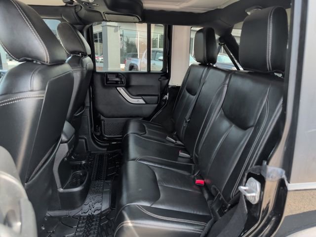 Used 2016 Jeep Wrangler Unlimited Rubicon w/ Connectivity Group image 30