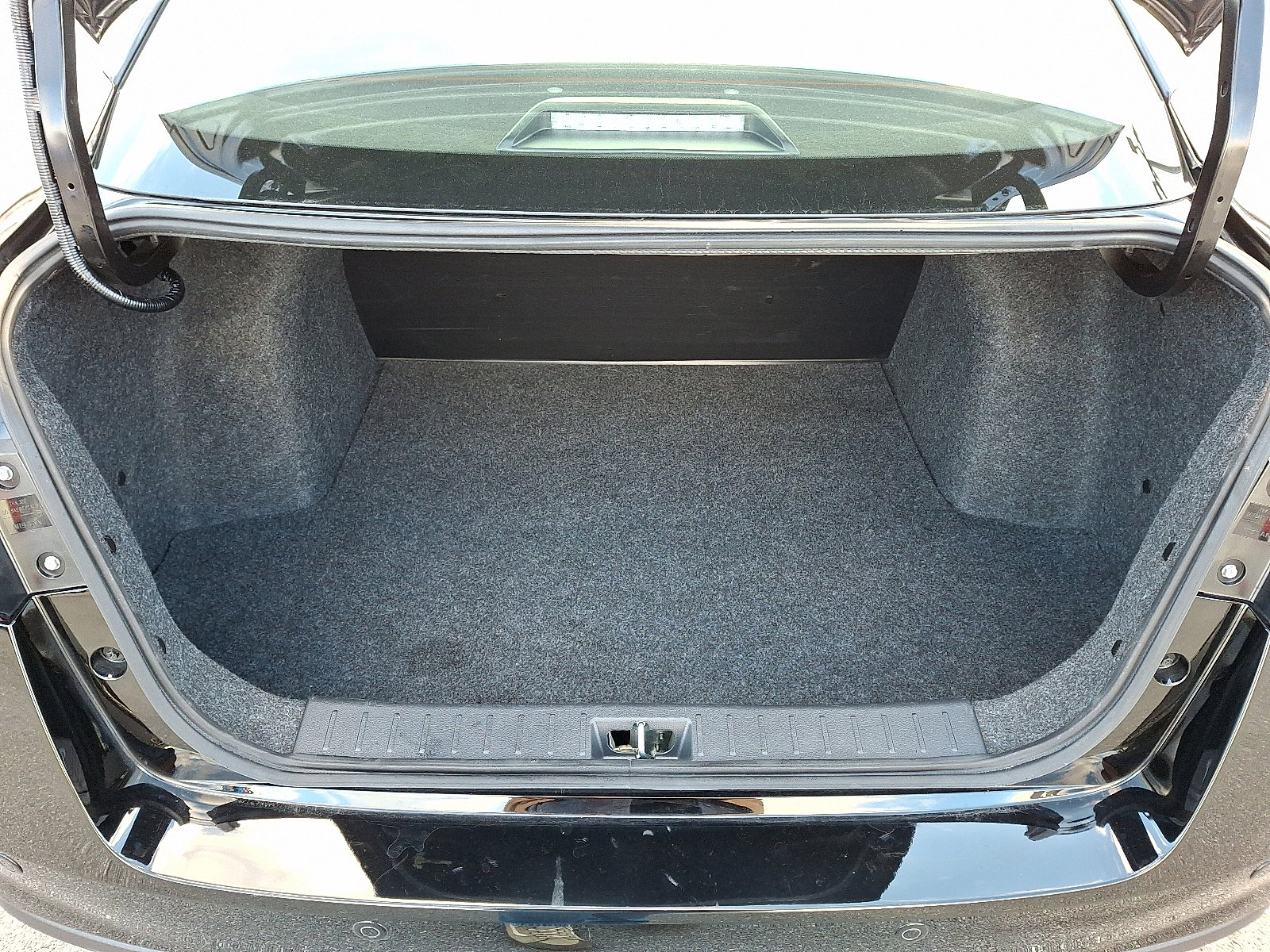 Certified 2024 Nissan Versa S image 30