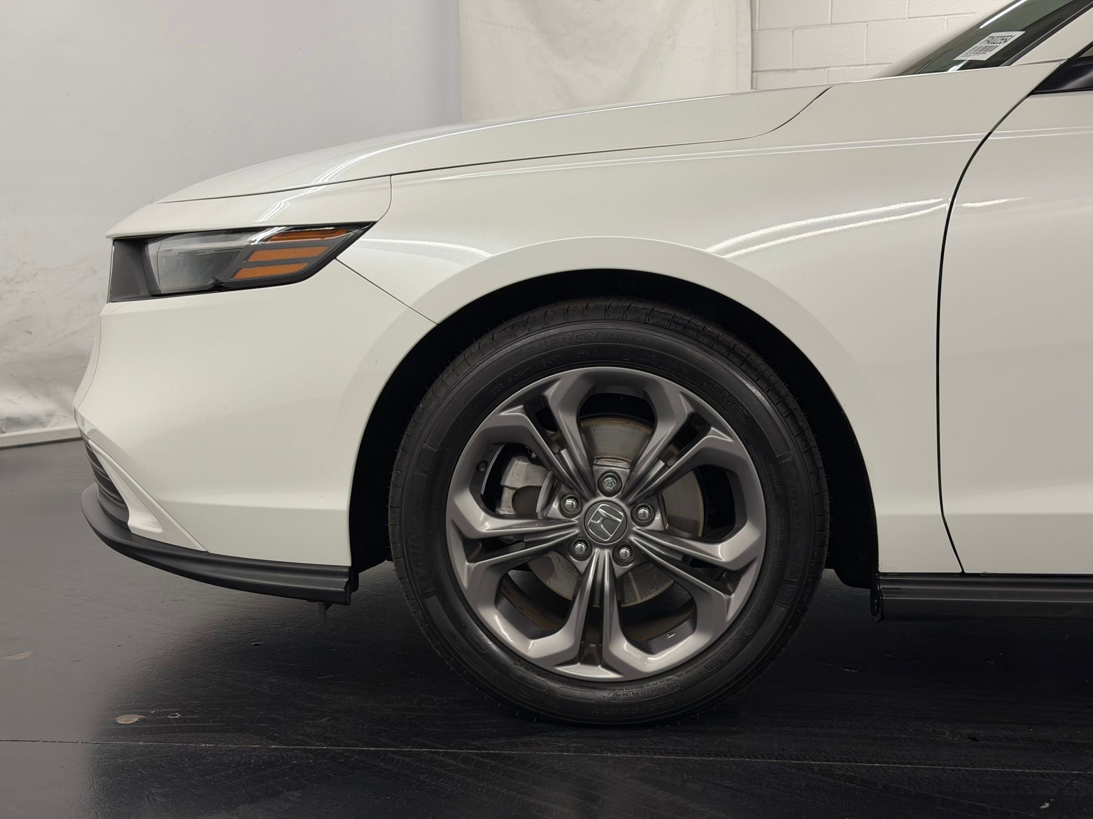 Certified 2023 Honda Accord EX image 12