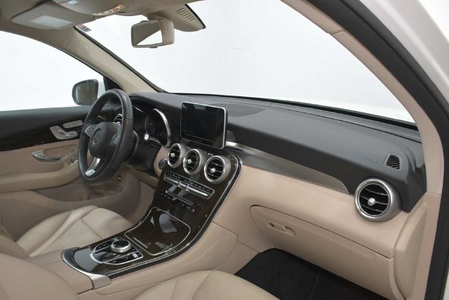 Used 2019 Mercedes-Benz GLC 300 image 12