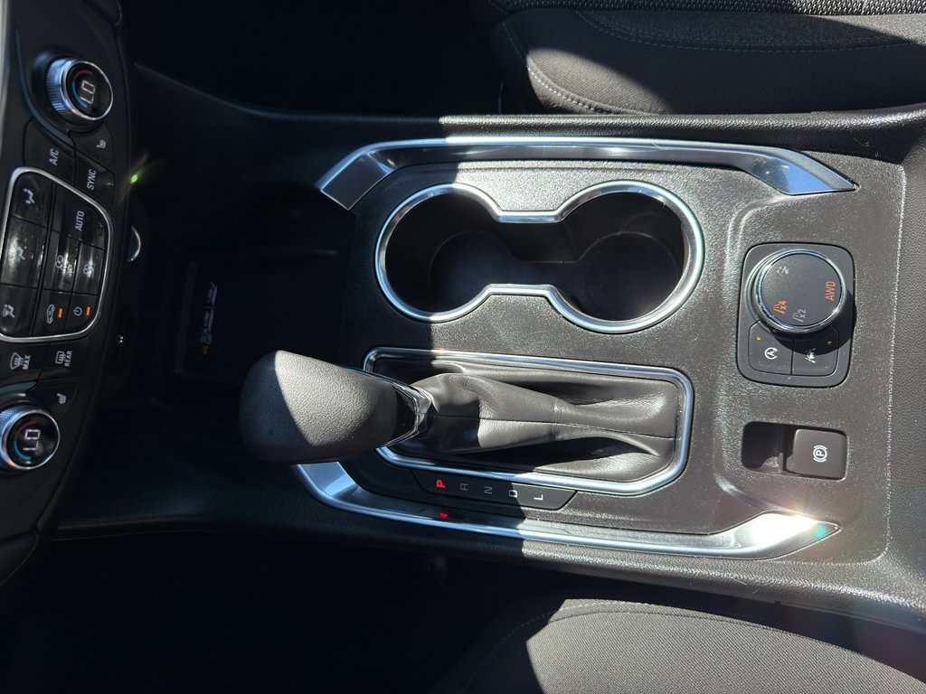 Used 2023 Chevrolet Traverse LT w/ LPO, Floor Liner Package image 23