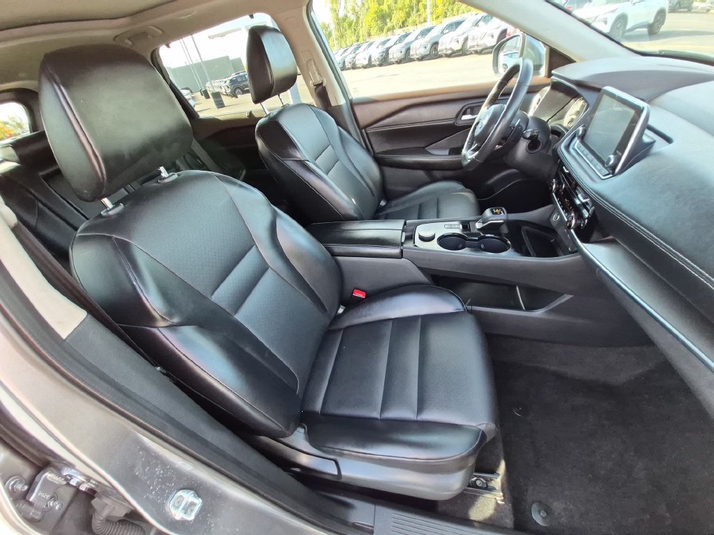 Used 2023 Nissan Rogue SV w/ SV Premium Package AWD/4WD image 29