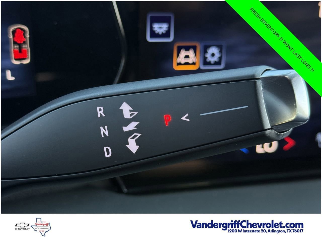 Certified 2025 Chevrolet Traverse LT FWD image 17