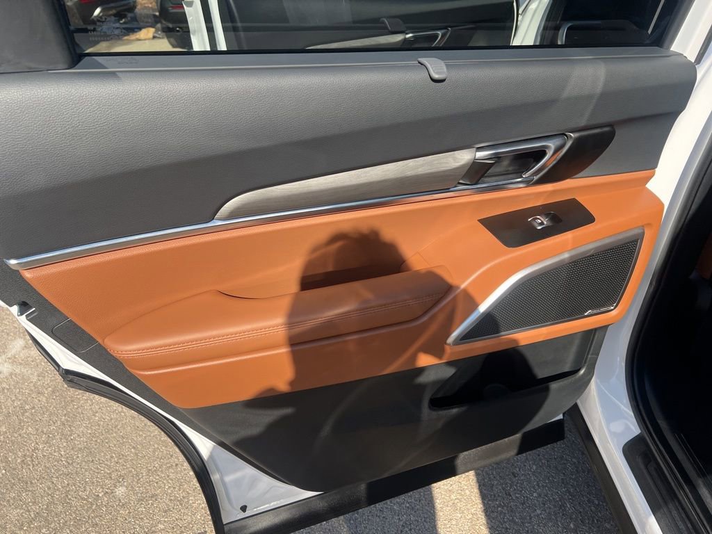 Used 2025 Kia Telluride EX X-Line AWD/4WD image 11