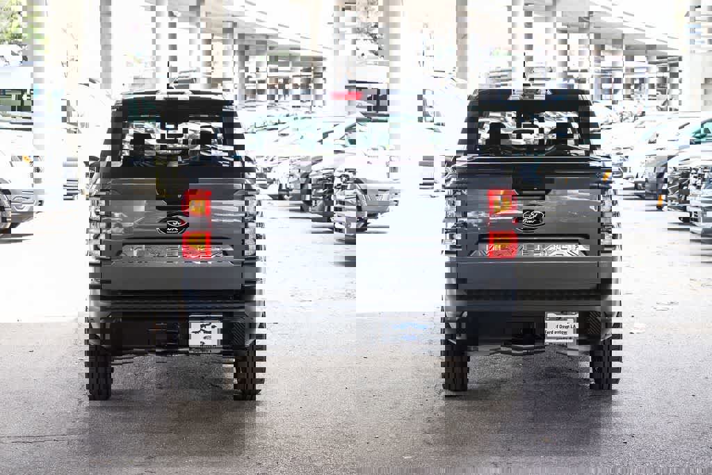 New 2026 Ford Maverick Lariat w/ Black Appearance Package image 5