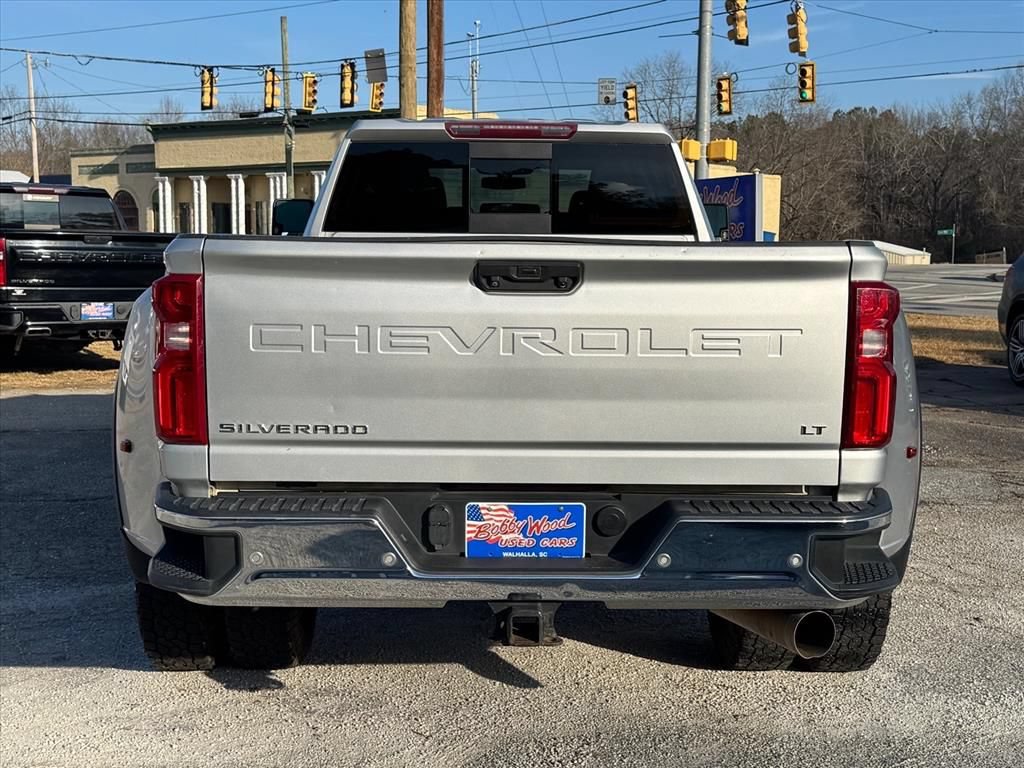 Used 2022 Chevrolet Silverado 3500 LT AWD/4WD image 4