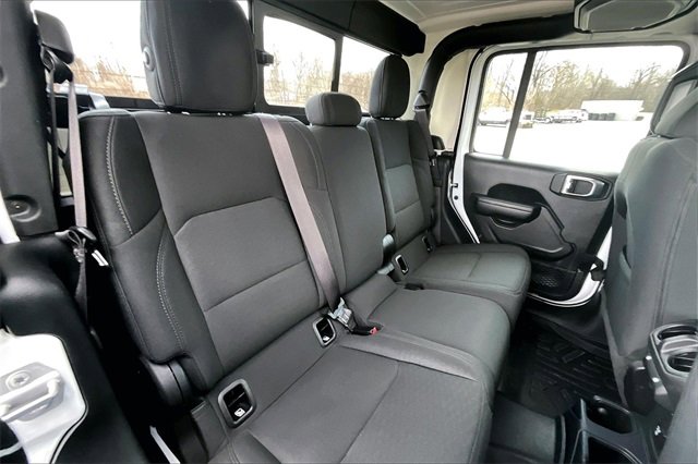Used 2021 Jeep Gladiator Willys image 27