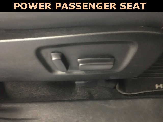 Used 2018 Toyota Highlander XLE image 35