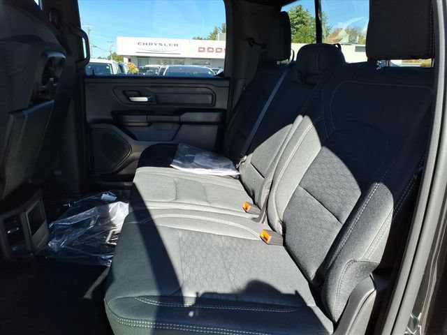 New 2026 RAM 1500 Express AWD/4WD image 12