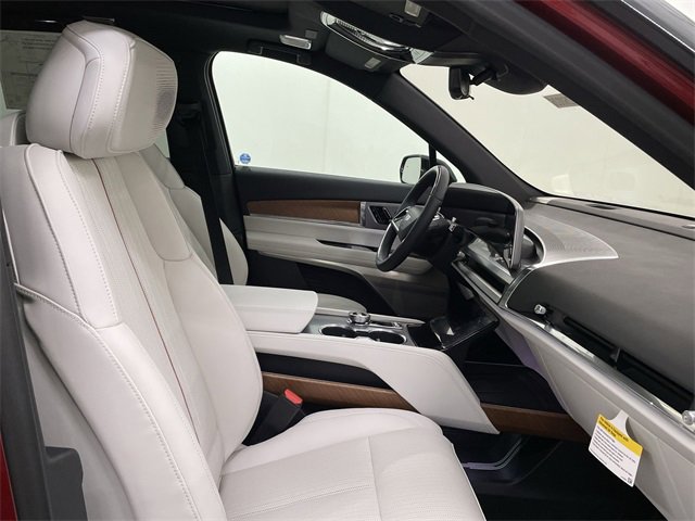 New 2026 Cadillac Vistiq Sport w/ LPO, Floor Liner Package image 24