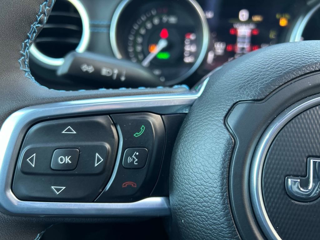 Used 2023 Jeep Wrangler Unlimited Rubicon 4xe w/ Safety Group image 27