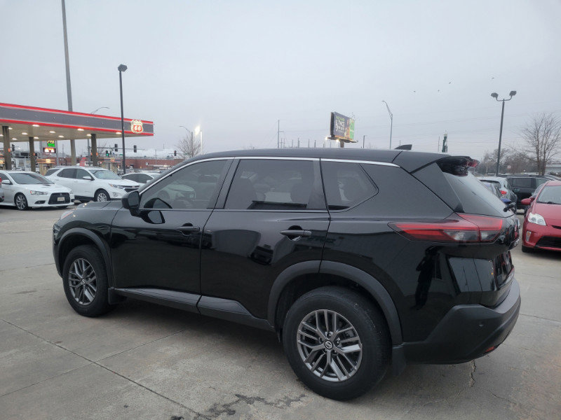 Used 2021 Nissan Rogue S image 6