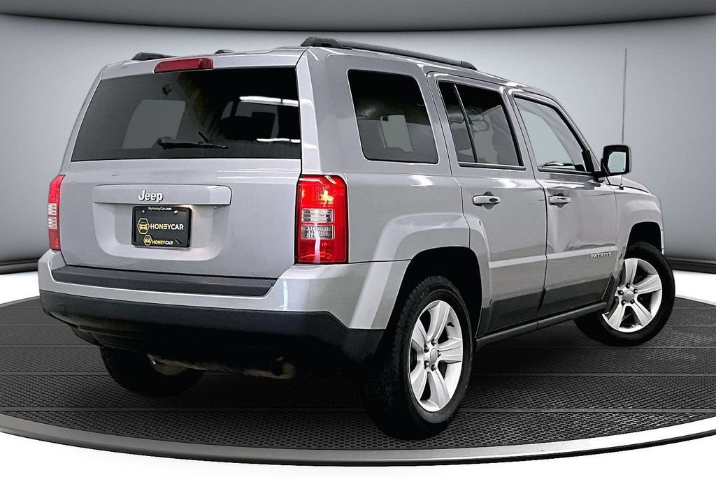 Used 2017 Jeep Patriot Sport w/ Power Value Group FWD image 6