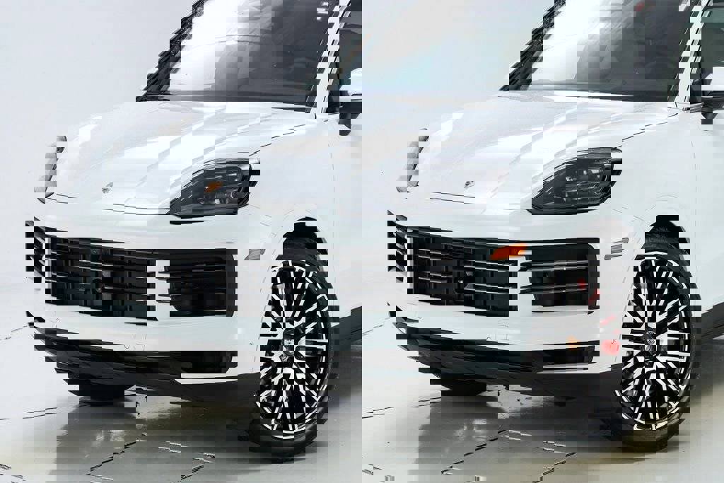 New 2026 Porsche Cayenne S image 6