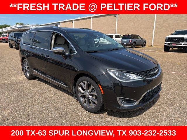 Used 2017 Chrysler Pacifica Limited