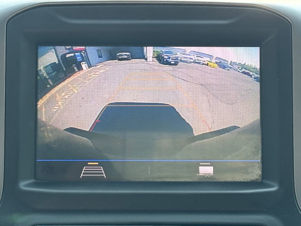 Used 2020 Chevrolet Silverado 2500 Custom w/ Custom Value Package image 9