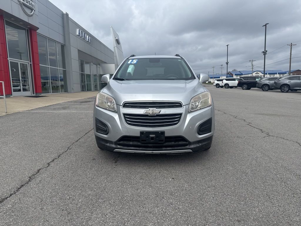 Used 2015 Chevrolet Trax LT w/ LT Sun and Sound Package image 2