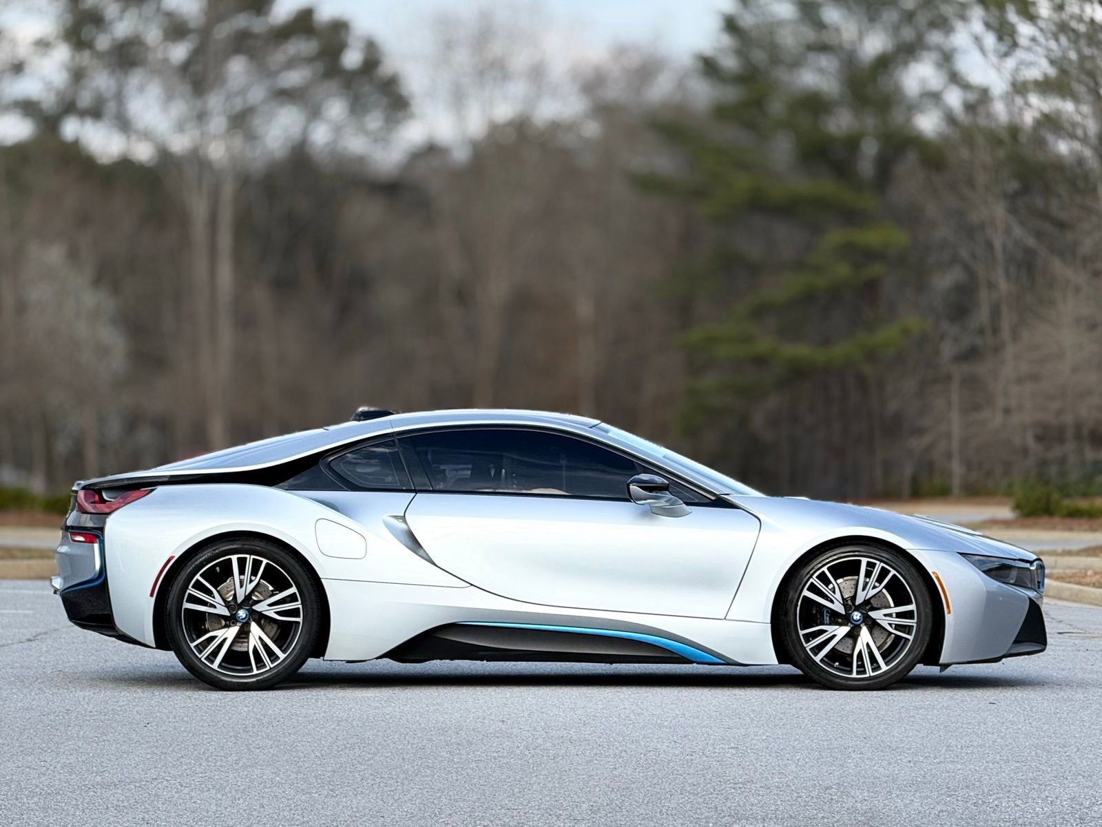 Used 2015 BMW i8 image 11