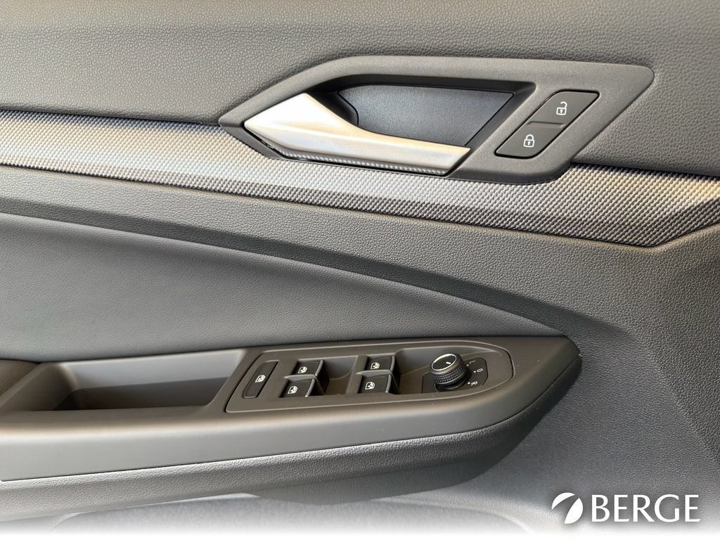 New 2026 Volkswagen Golf AWD/4WD image 22