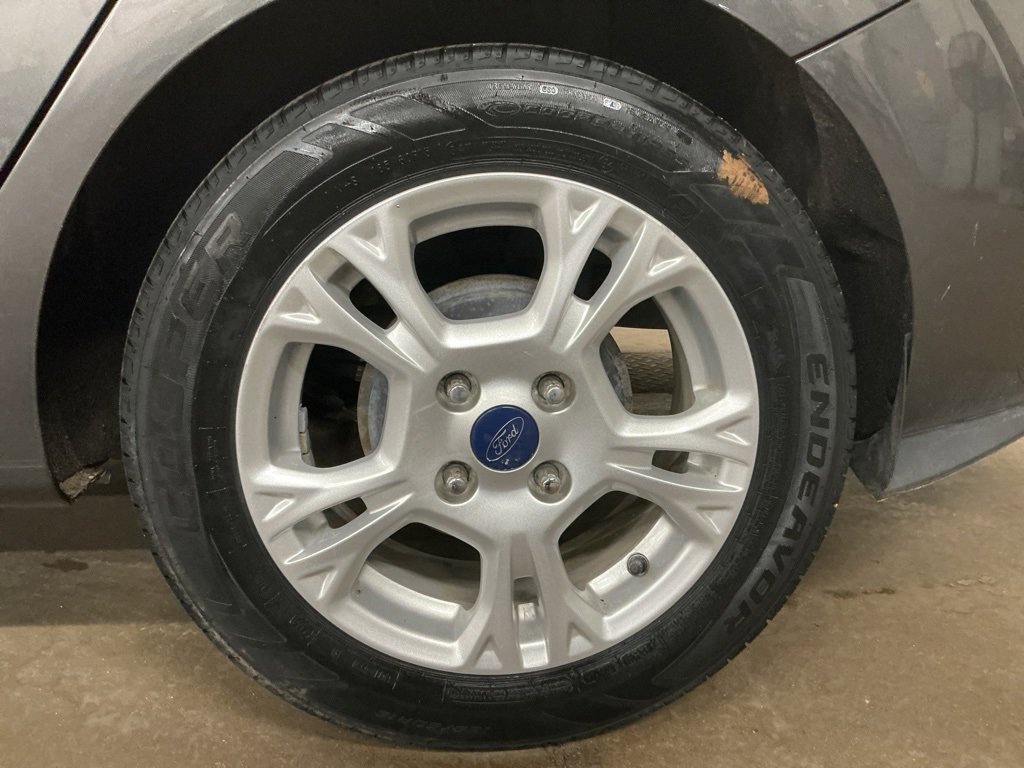 Used 2016 Ford Fiesta SE image 31