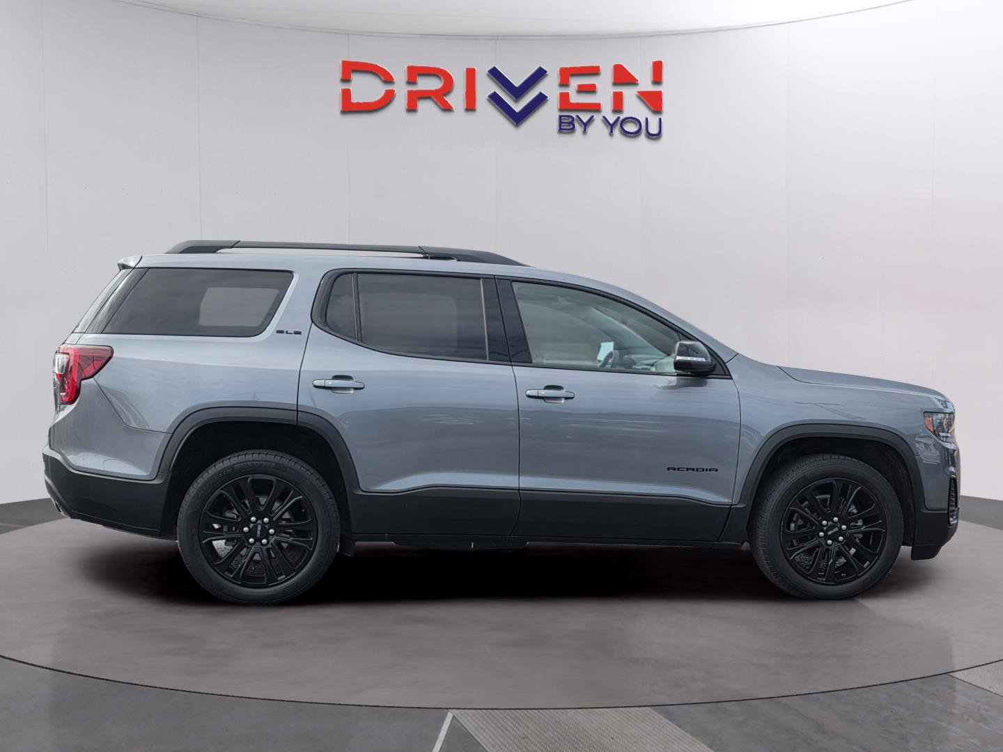 Used 2021 GMC Acadia SLE w/ Driver Convenience Package image 6