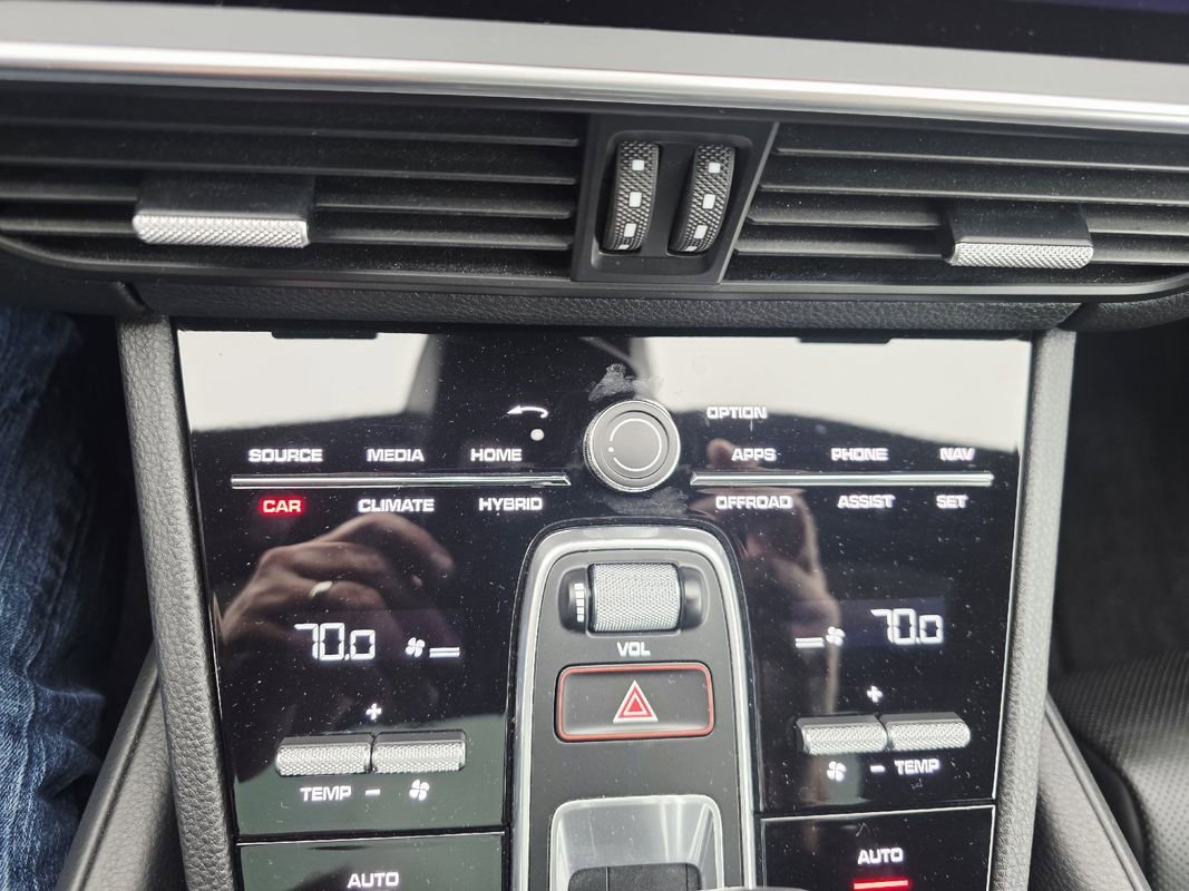 Used 2021 Porsche Cayenne E-Hybrid image 30