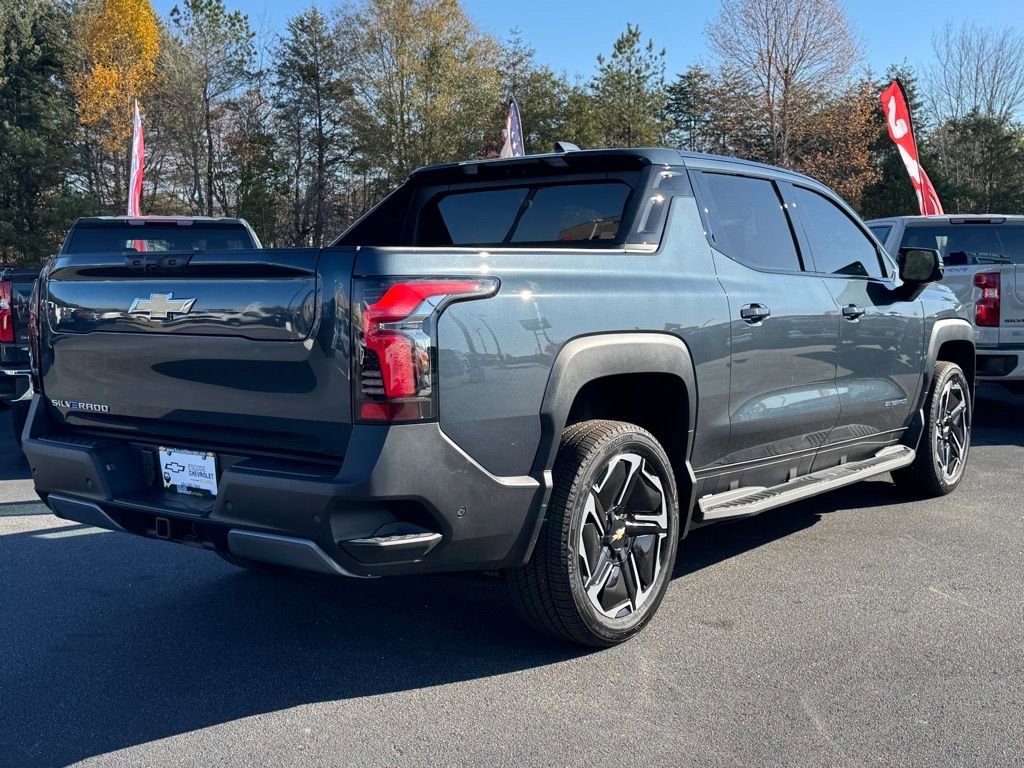 New 2026 Chevrolet Silverado EV LT AWD/4WD image 3