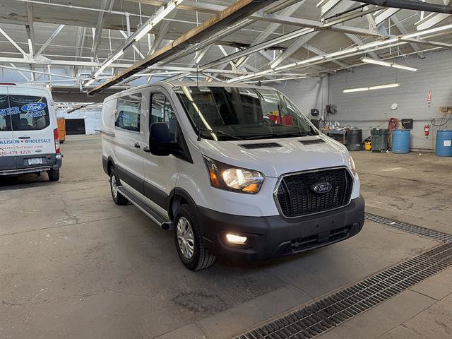 Used 2025 Ford Transit 250 Low Roof w/ Exterior Upgrade Package RWD image 7