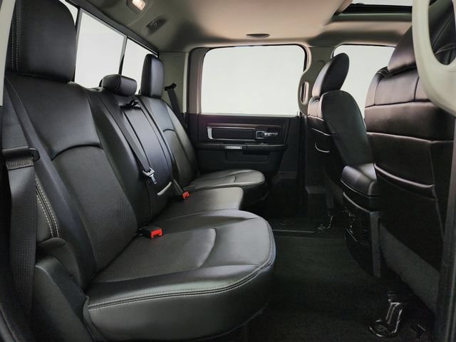 Used 2016 RAM 1500 Laramie w/ Convenience Group AWD/4WD image 34