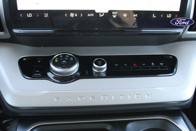 New 2025 Ford Expedition Active image 15
