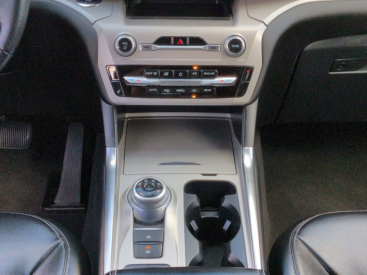 Certified 2023 Ford Explorer XLT w/ Equipment Group 202A image 19