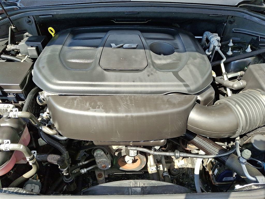 Used 2016 Jeep Grand Cherokee Laredo 75th Anniversary image 28