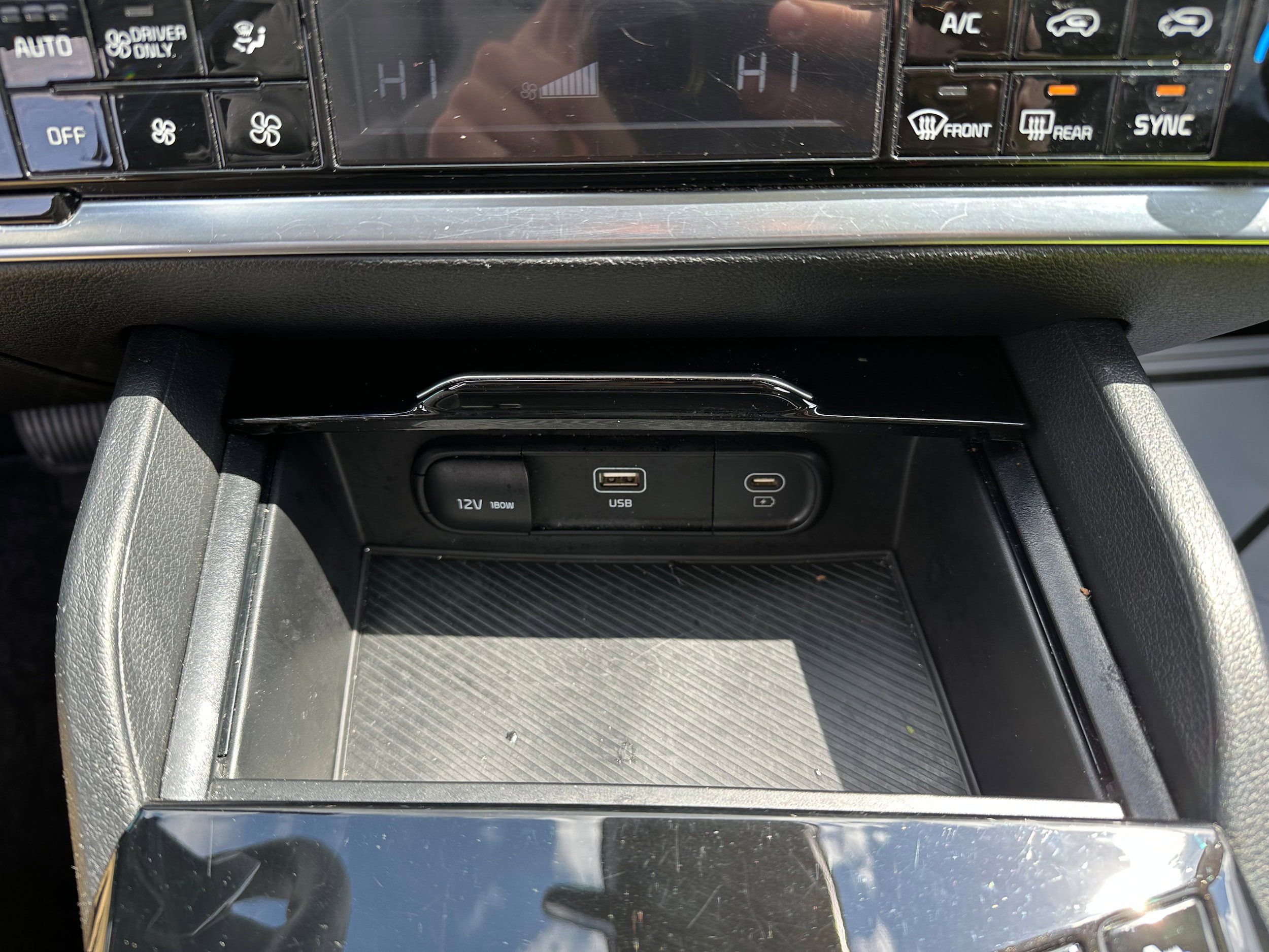 Used 2024 Kia Sportage LX AWD/4WD image 27