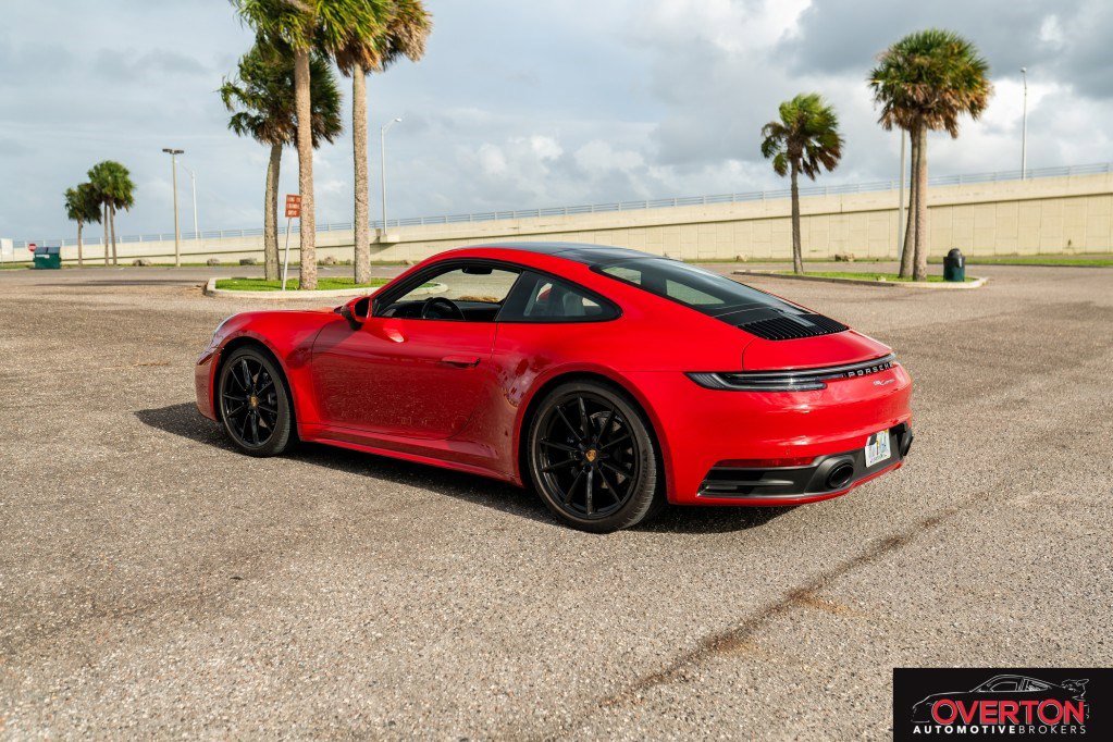 Used 2024 Porsche 911 Carrera image 3