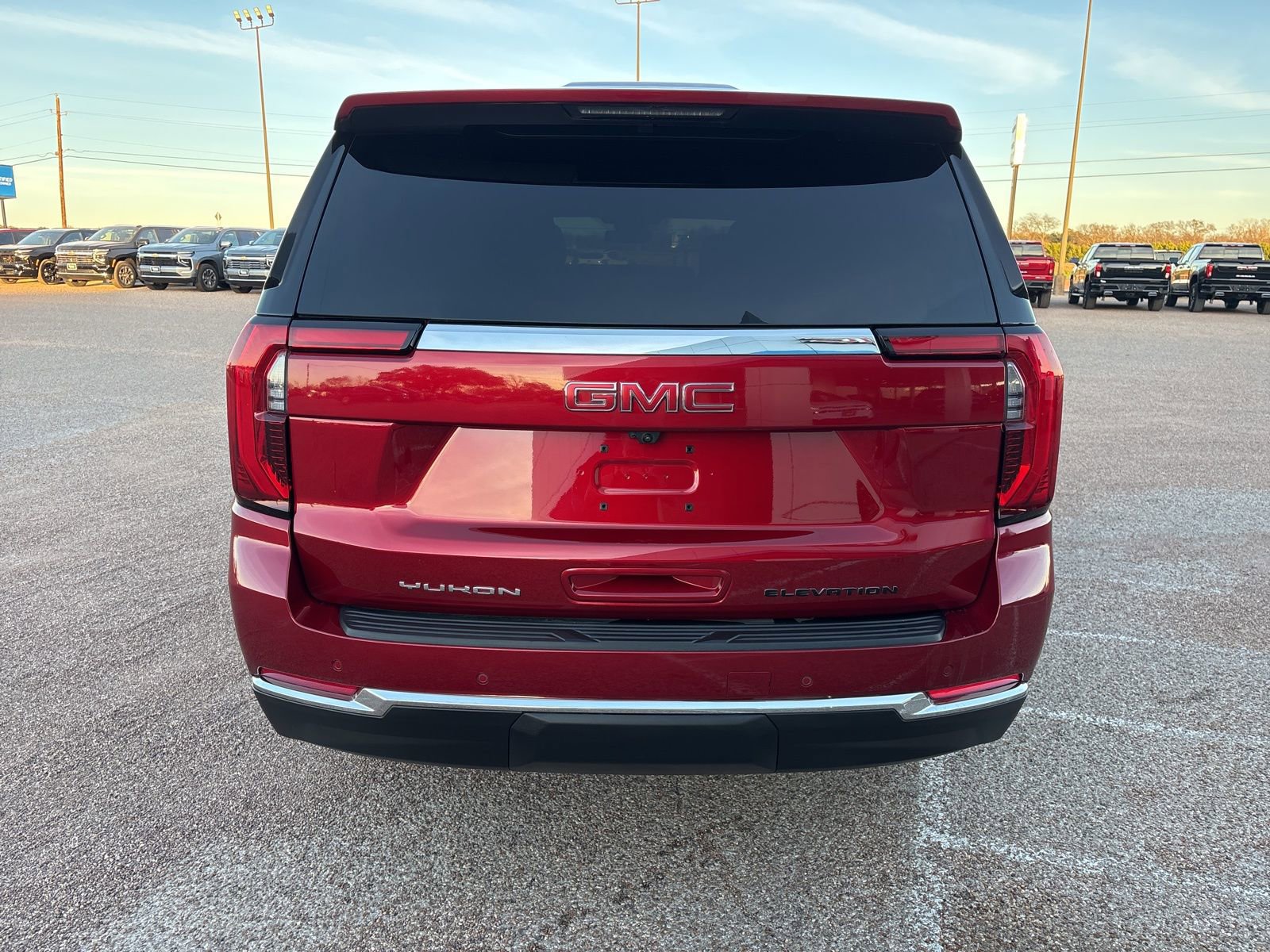 Certified 2025 GMC Yukon XL Elevation image 4
