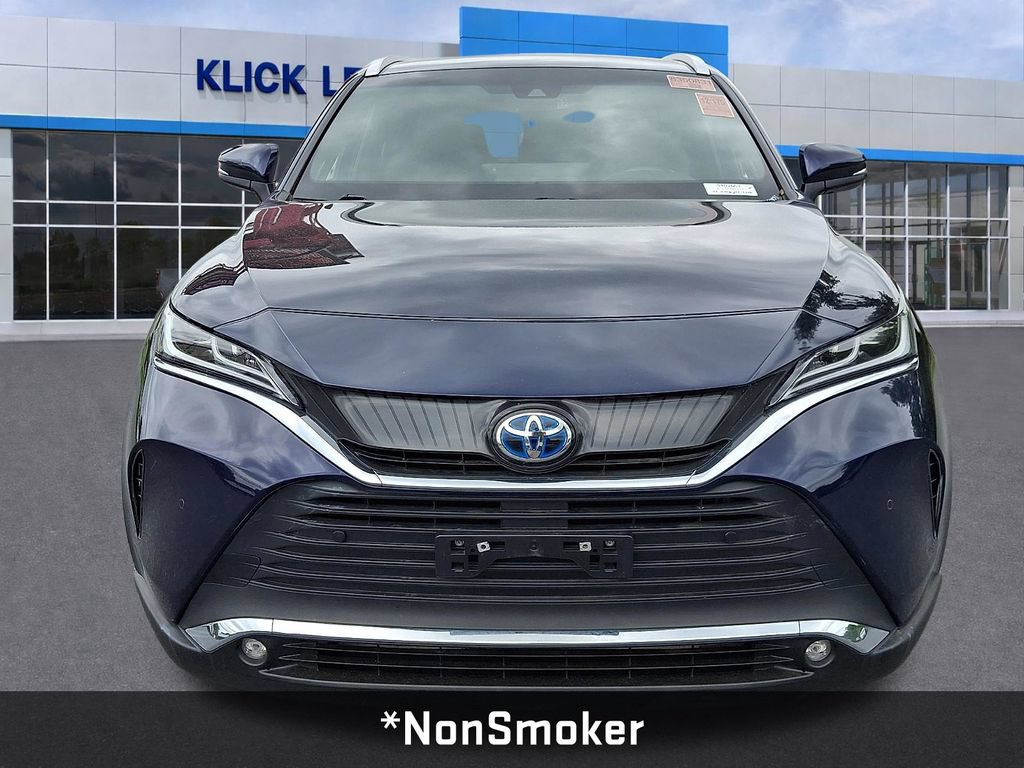 Used 2023 Toyota Venza XLE AWD/4WD image 2