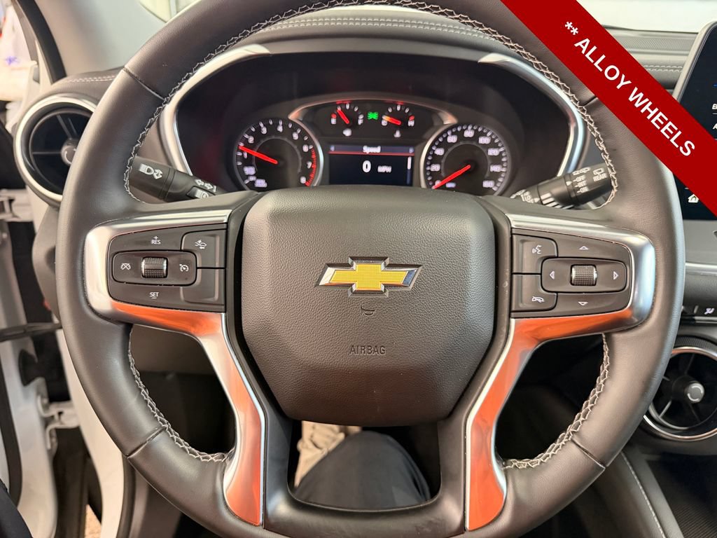 Used 2024 Chevrolet Blazer LT w/ Midnight/Sport Edition AWD/4WD image 17