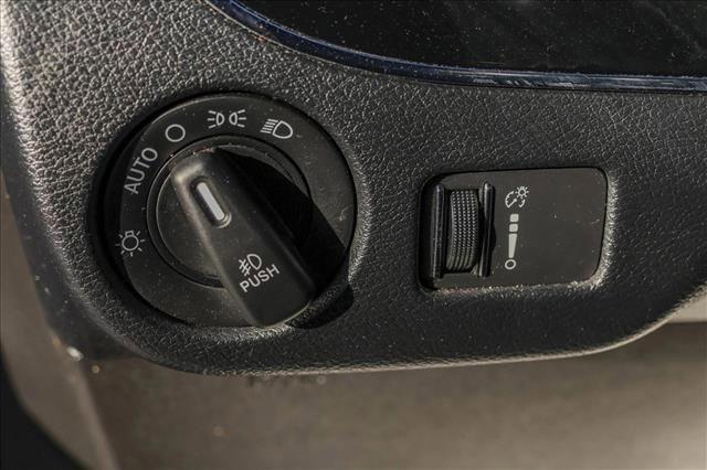 Used 2018 Dodge Grand Caravan SXT w/ Blacktop Package image 13