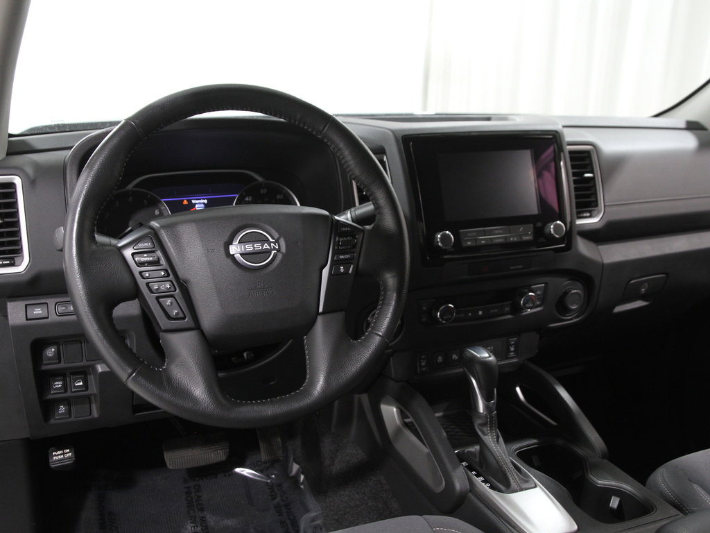 Used 2023 Nissan Frontier SV w/ SV Convenience Package image 6