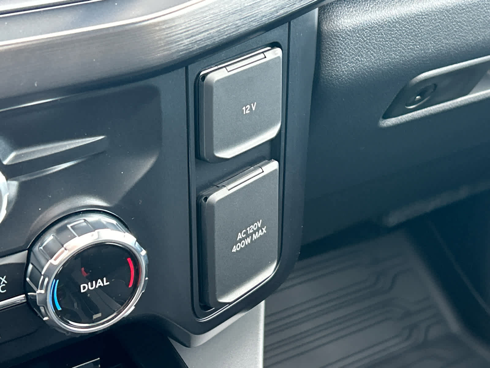 New 2026 Ford F250 Lariat w/ Lariat Ultimate Package image 74