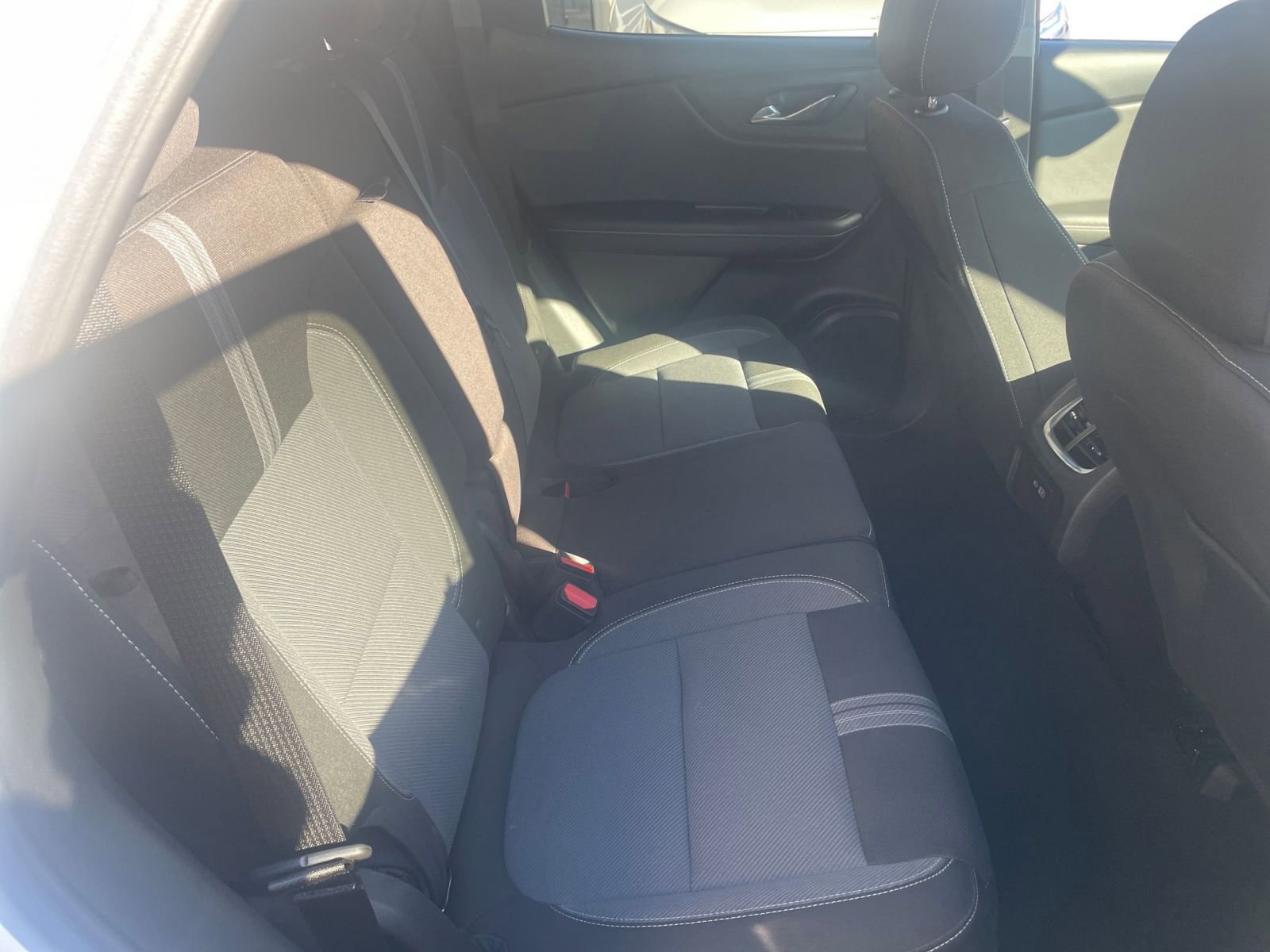 Used 2025 Chevrolet Blazer LT image 38