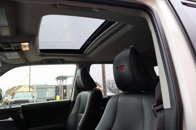 Used 2021 Toyota 4Runner Venture w/ Moonroof Package image 25
