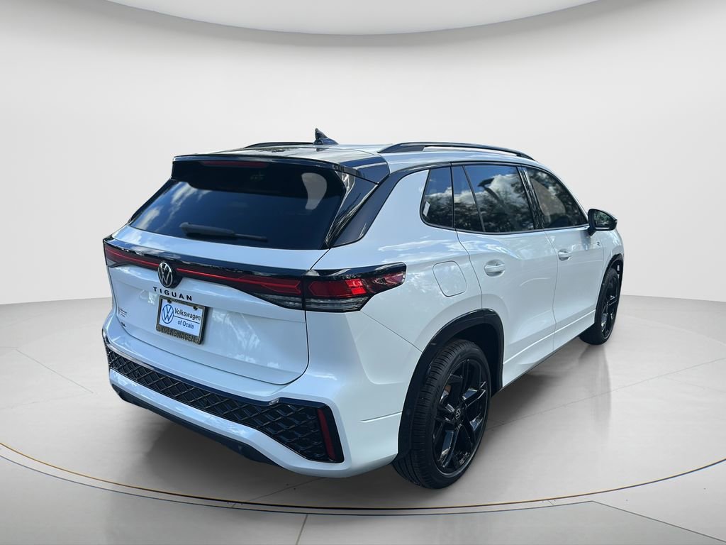 New 2026 Volkswagen Tiguan SE R-Line image 5