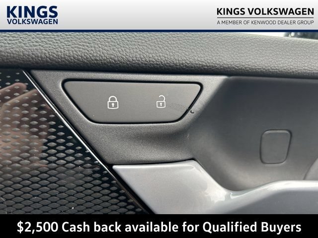 New 2026 Volkswagen Tiguan SE AWD/4WD image 16