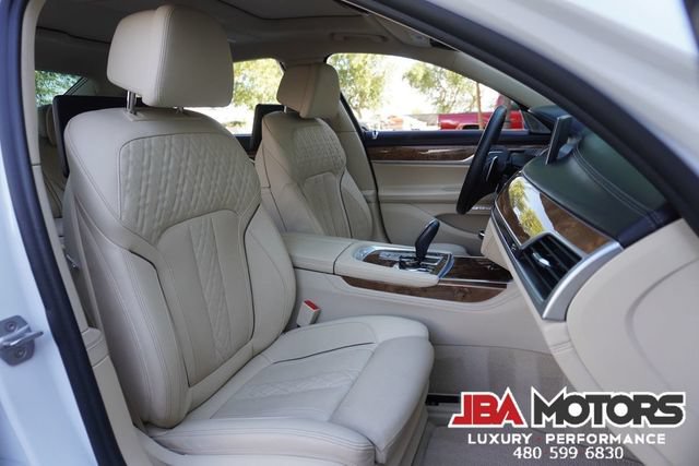 Used 2018 BMW 750i RWD image 9