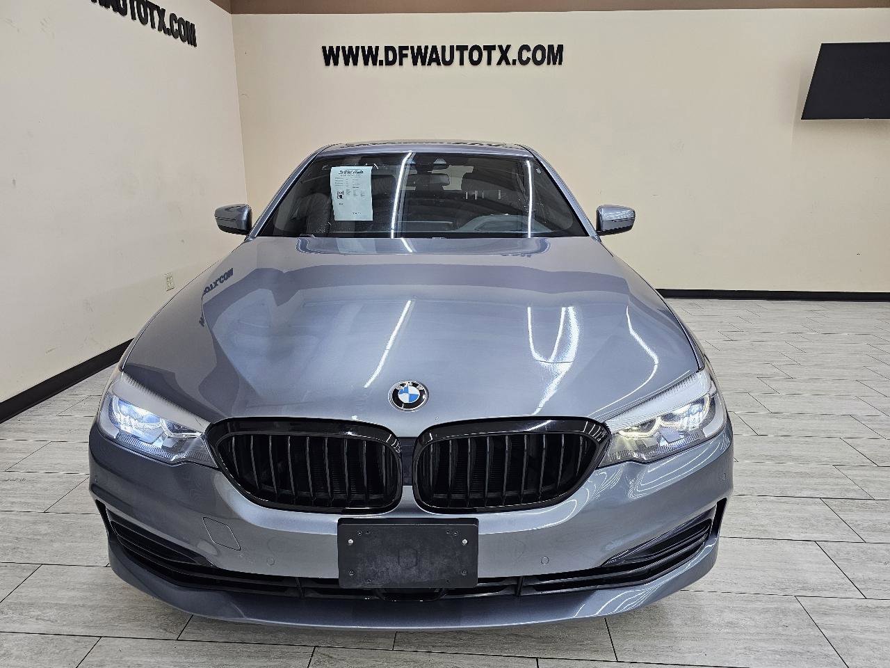 Used 2018 BMW 530i image 3