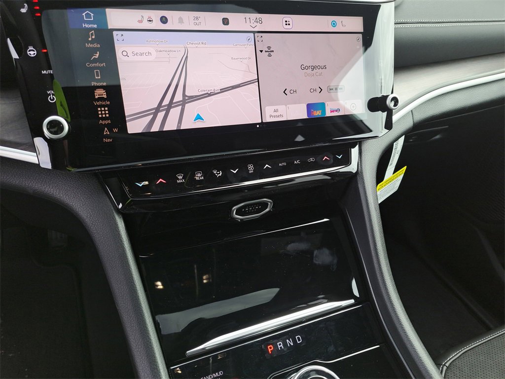 New 2026 Jeep Grand Cherokee L Laredo image 7