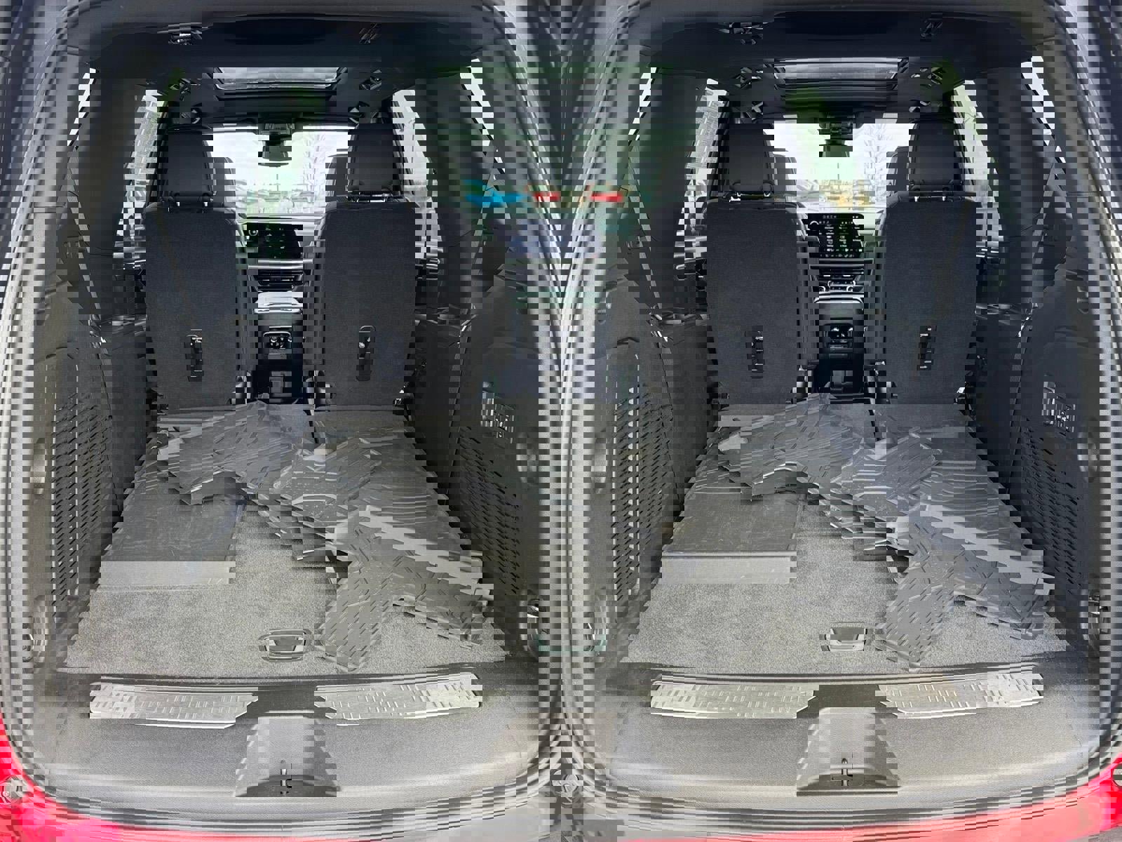 Used 2025 Chevrolet Tahoe Premier w/ Sun And Tow Package image 4