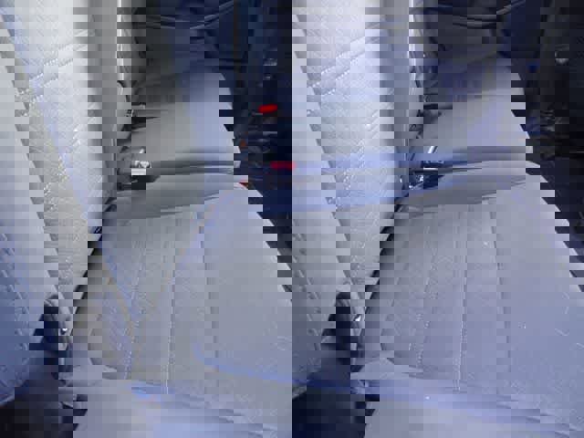 Used 2020 Kia Sorento LX image 18