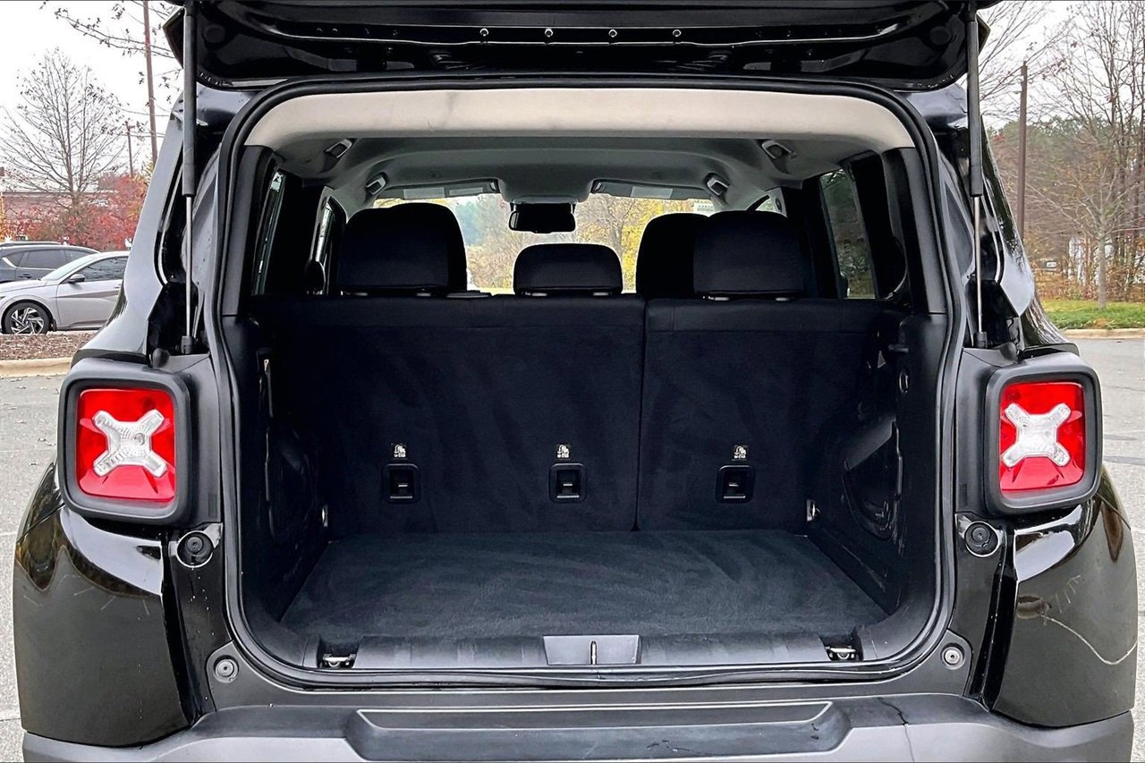 Certified 2023 Jeep Renegade Trailhawk image 24